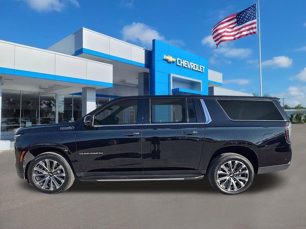 Used 2025 Chevrolet Suburban High Country RWD image 7