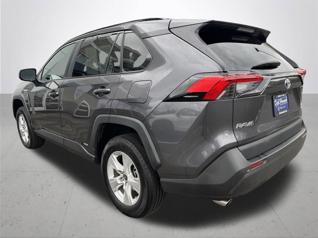 Used 2021 Toyota RAV4 LE AWD/4WD image 7