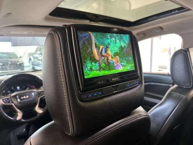 Certified 2017 GMC Acadia Denali w/ Technology Package AWD/4WD image 29