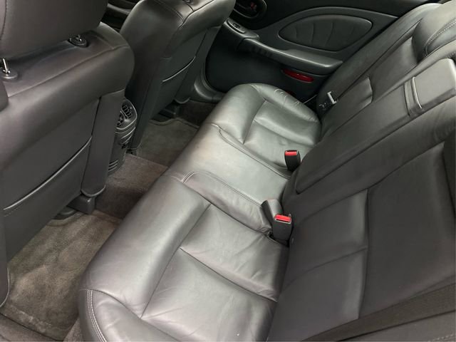 Used 2004 Pontiac Bonneville SE w/ Leather Appointment Package image 11