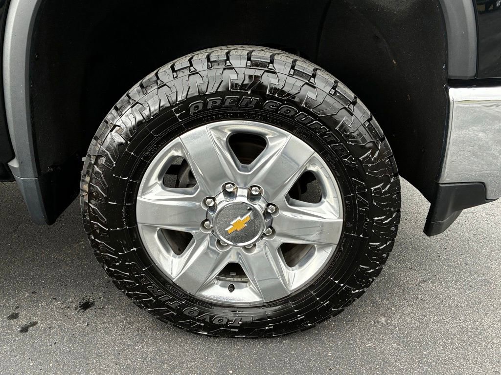 Used 2022 Chevrolet Silverado 2500 LTZ w/ LTZ Premium Package image 15