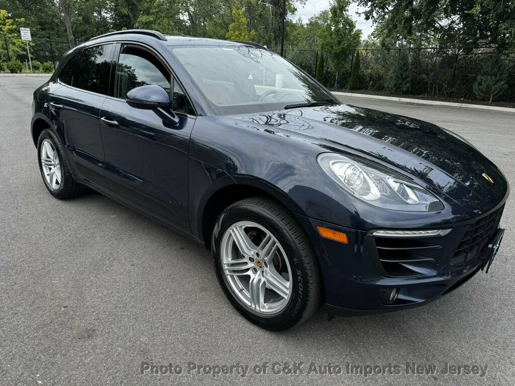 Used 2017 Porsche Macan AWD/4WD image 1