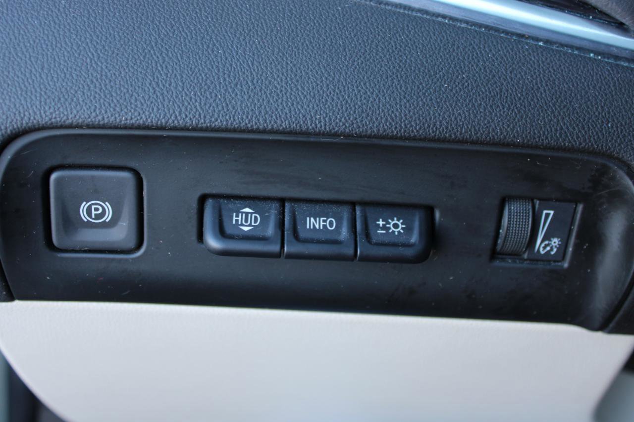 Used 2022 Buick Enclave Premium w/ Experience Buick Package FWD image 22