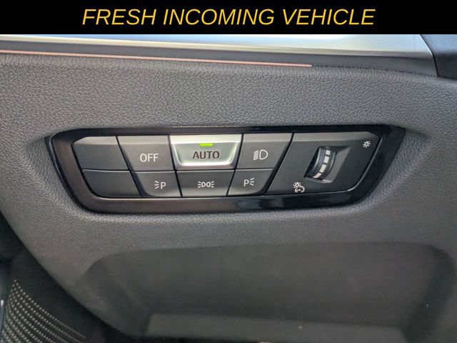 Used 2024 BMW 330i Sedan w/ Convenience Package RWD image 22