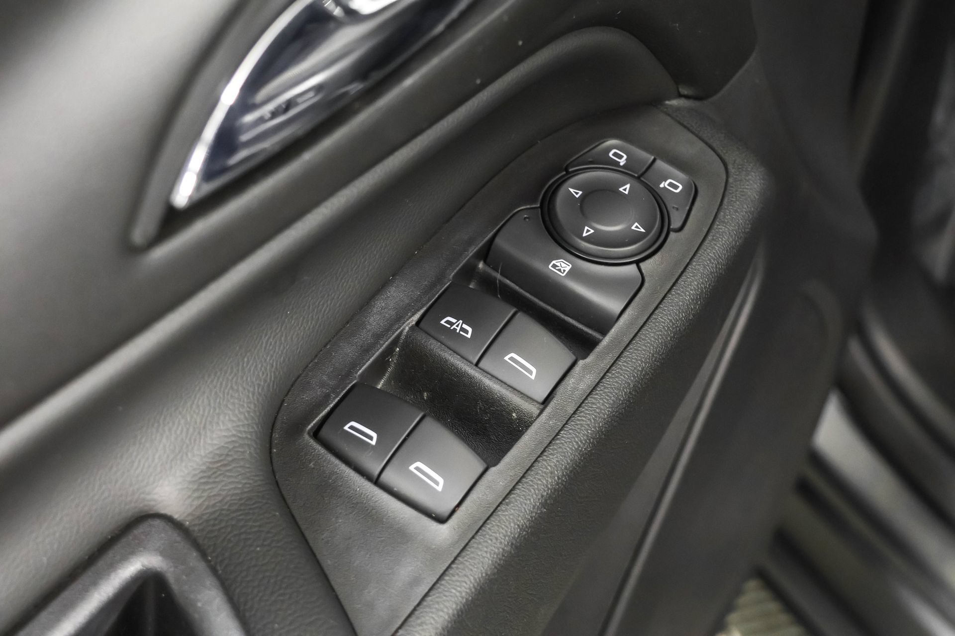 Used 2018 Chevrolet Equinox LT AWD/4WD image 35