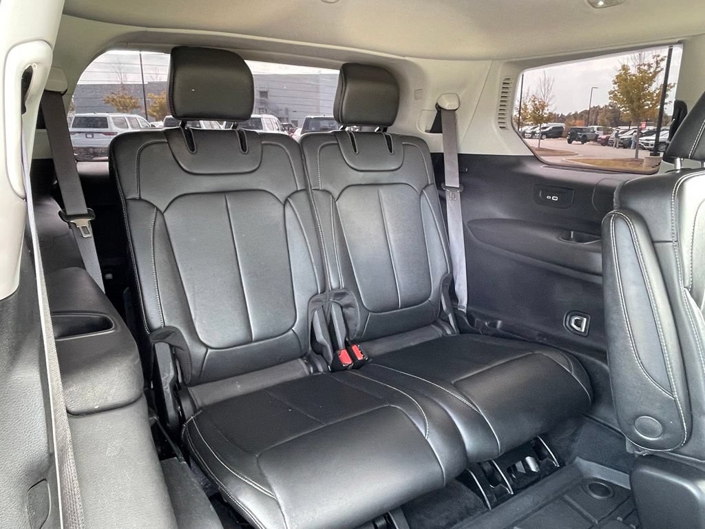 Used 2023 Jeep Grand Cherokee L Limited AWD/4WD image 44