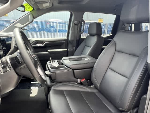 Used 2025 GMC Sierra 1500 SLT AWD/4WD image 12