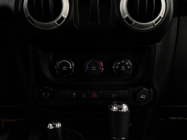 Used 2011 Jeep Wrangler Rubicon w/ PWR Convenience Group image 22