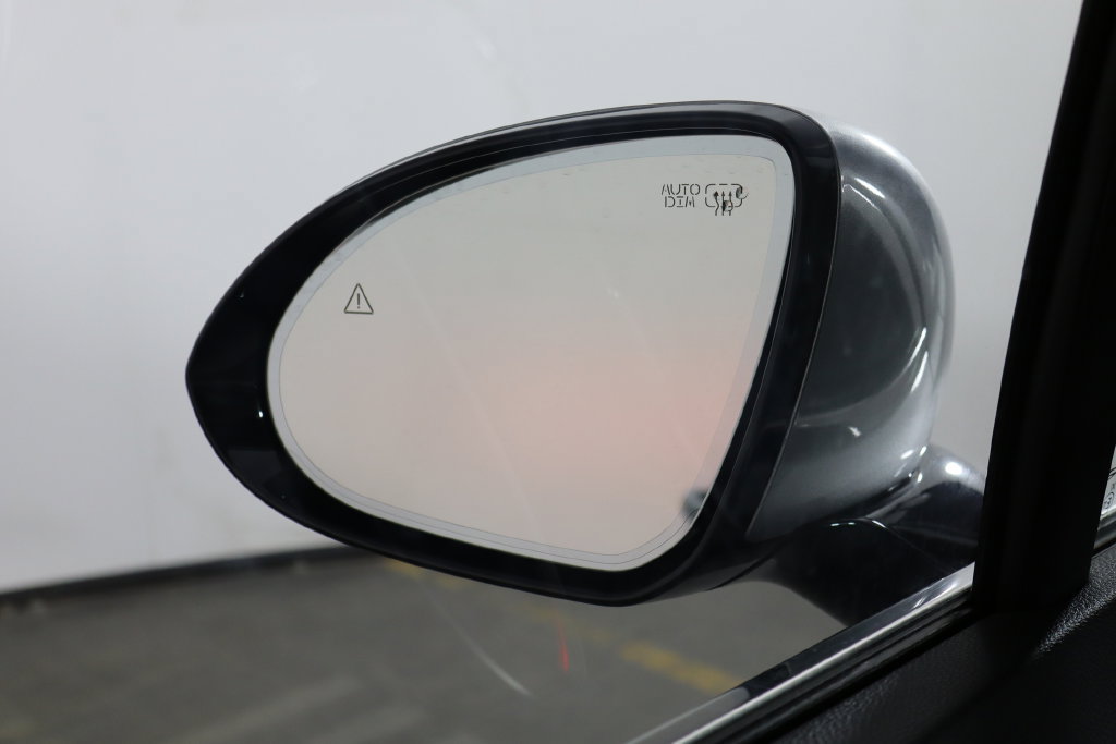 Used 2023 Genesis Electrified GV70 AWD/4WD image 46