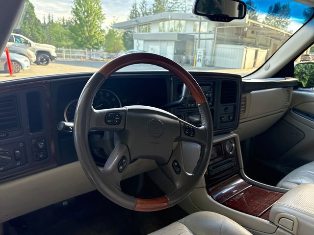 Used 2003 Cadillac Escalade AWD image 19