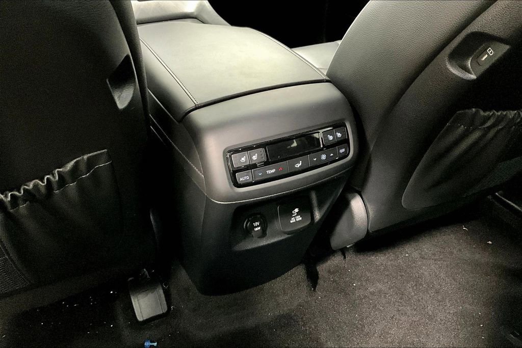 Used 2024 Hyundai Palisade Limited image 30
