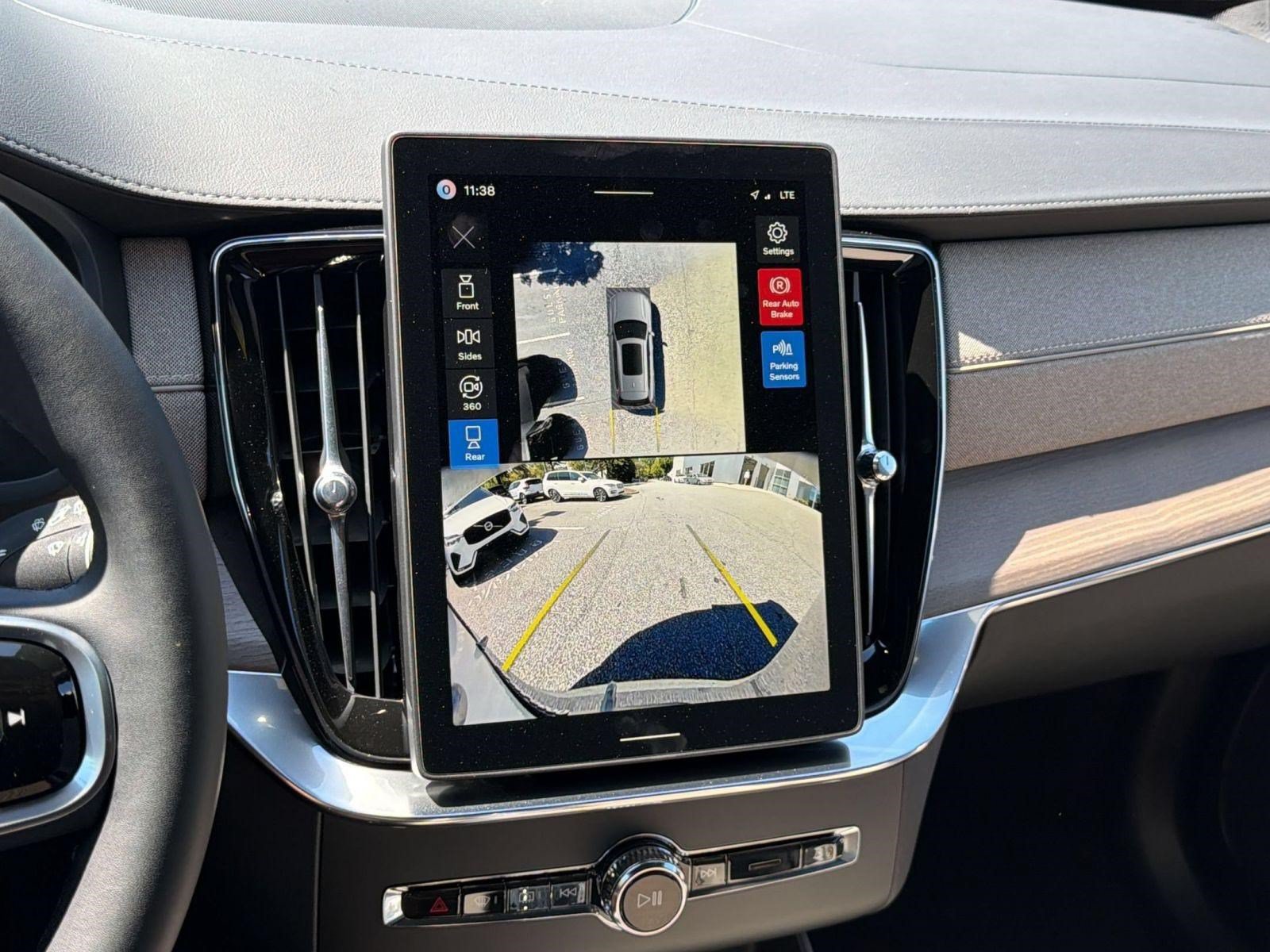 New 2026 Volvo XC90 T8 Plus w/ Protection Package Premier AWD/4WD image 21