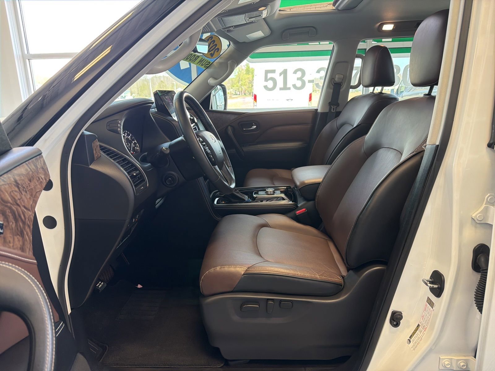 Used 2023 INFINITI QX80 Premium Select w/ Cargo Package AWD/4WD image 21