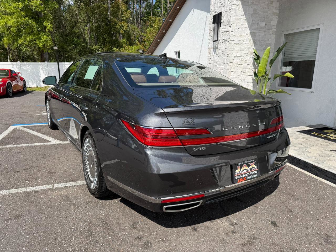 Used 2020 Genesis G90 3.3T Premium image 10