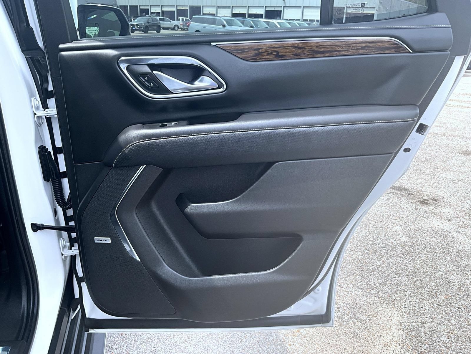 Used 2023 Chevrolet Tahoe Premier AWD/4WD image 19
