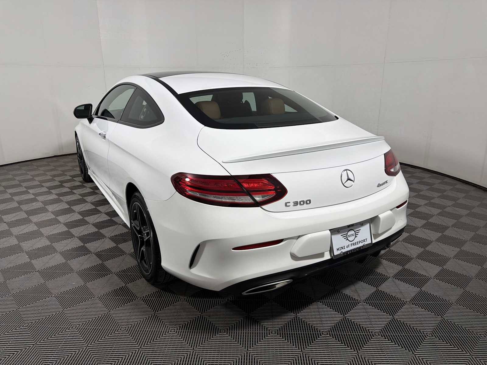 Used 2023 Mercedes-Benz C 300 4MATIC Coupe image 5