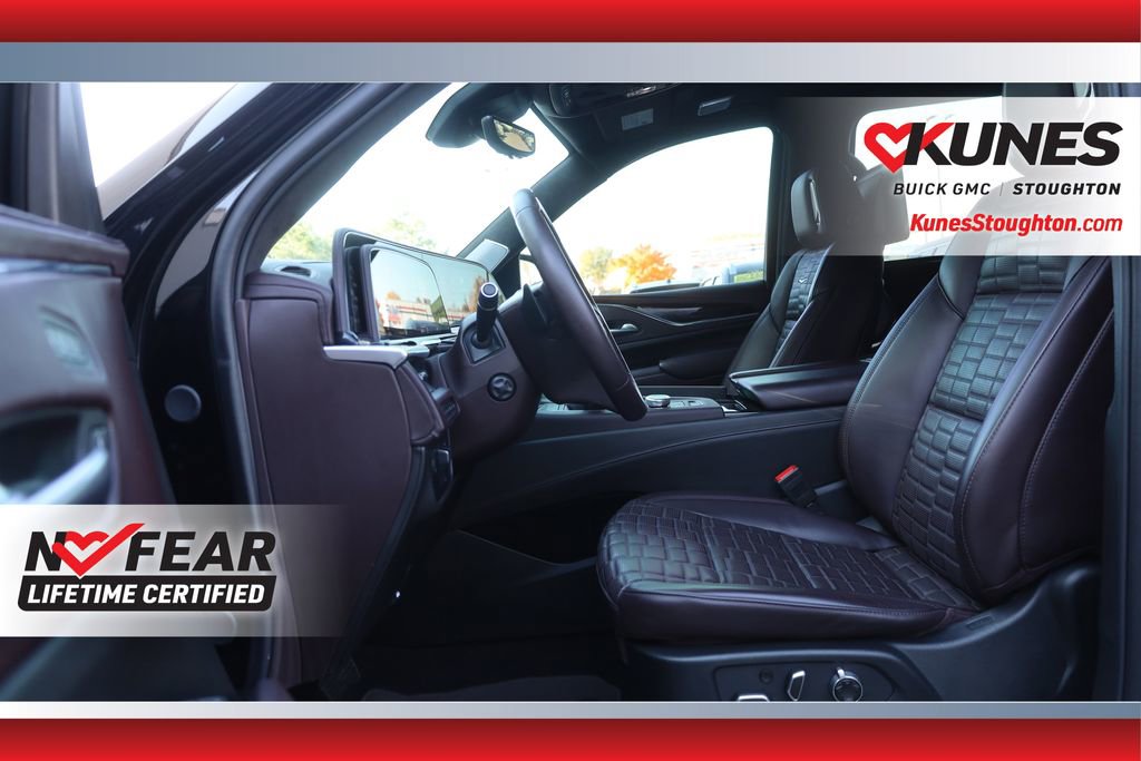 Used 2024 Cadillac Escalade ESV Sport Platinum w/ LPO, ONYX Package image 35