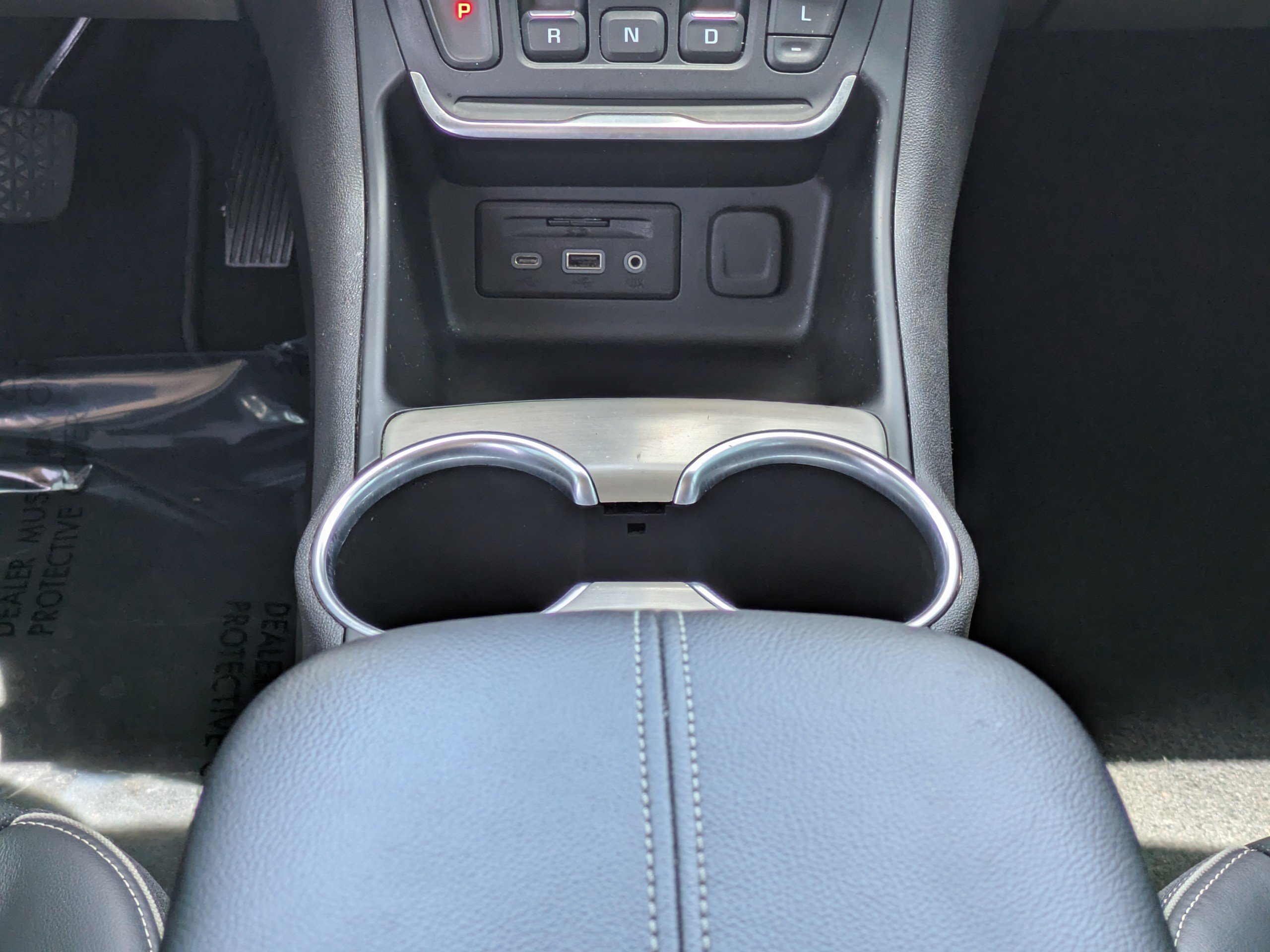 Used 2019 GMC Terrain Denali w/ Advanced Safety Package FWD image 18
