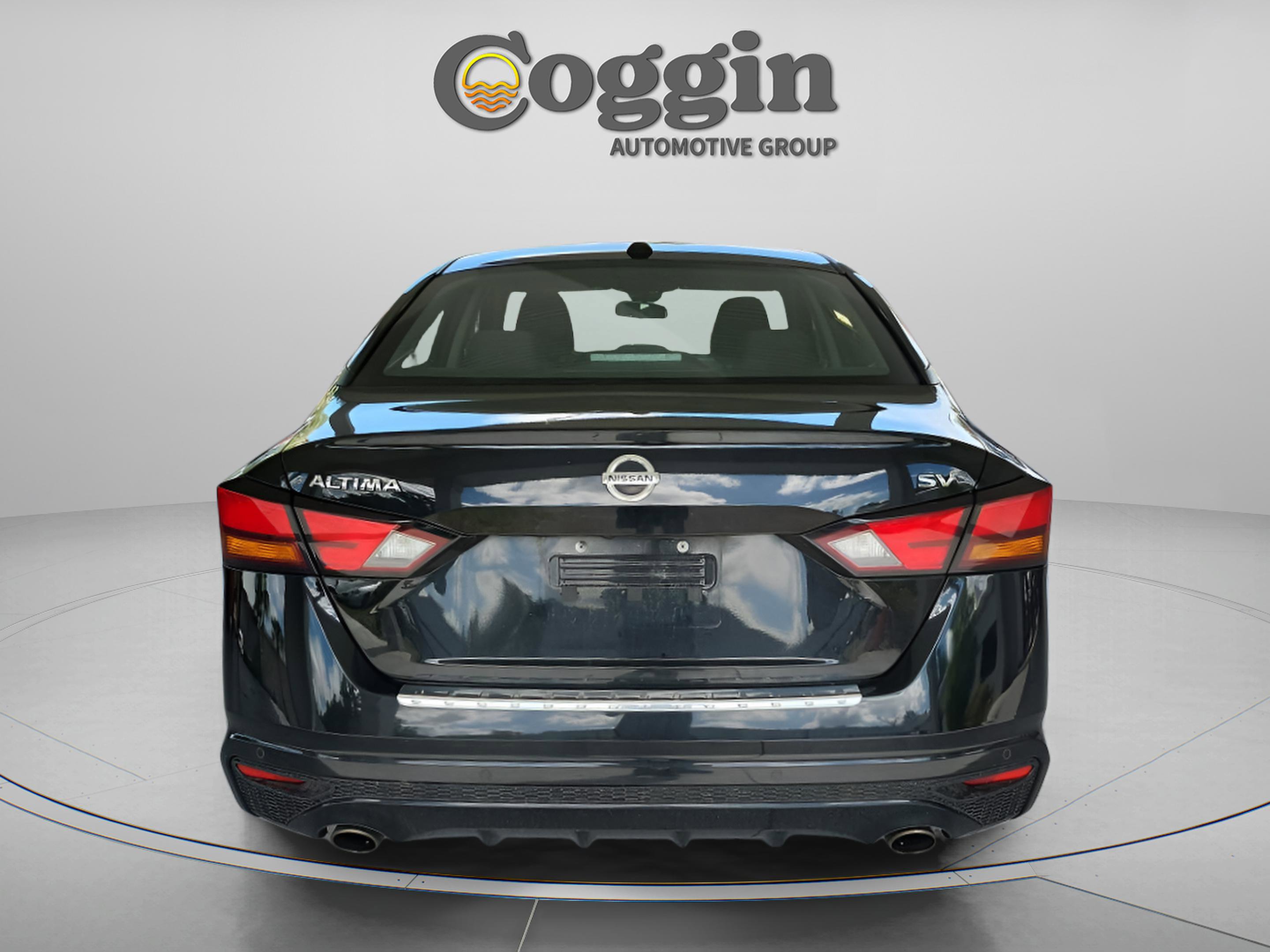 Used 2022 Nissan Altima 2.5 SV w/ SV Premium Package FWD image 4