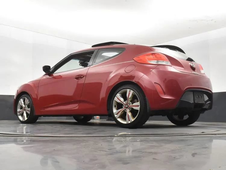 Used 2013 Hyundai Veloster w/ Style Pkg FWD image 12