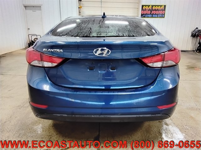Used 2016 Hyundai Elantra SE w/ Option Group 02 FWD image 8