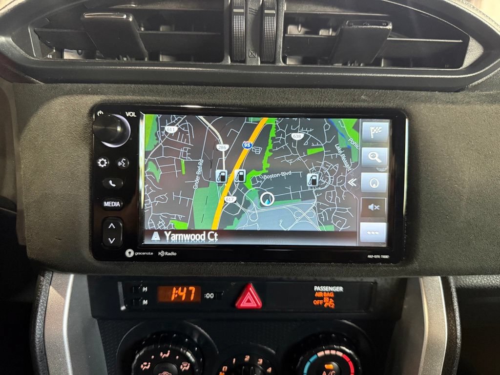 Used 2019 Toyota 86 RWD image 24