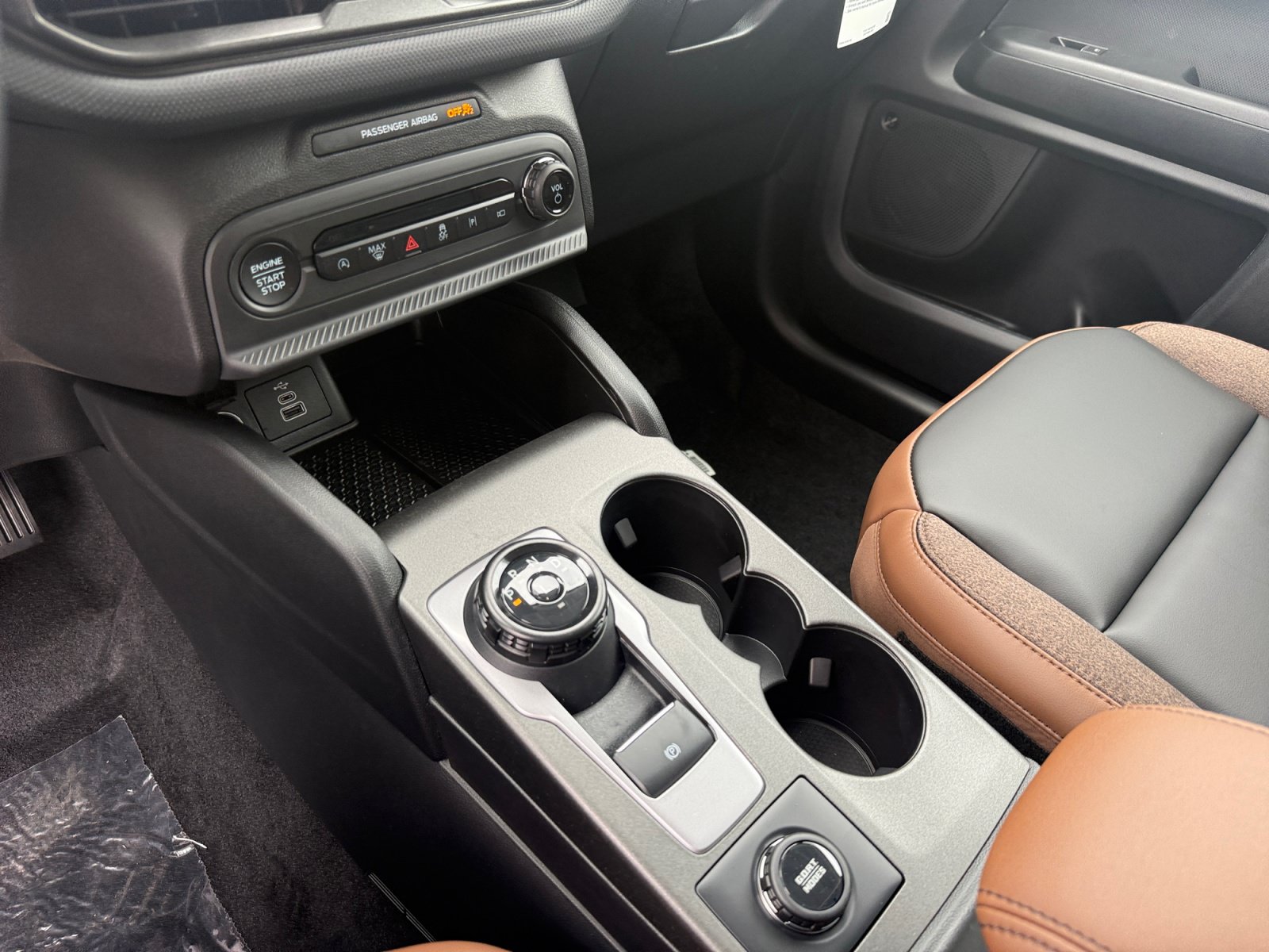 New 2026 Ford Bronco Sport Outer Banks w/ Outer Banks Tech Package+ AWD/4WD image 13