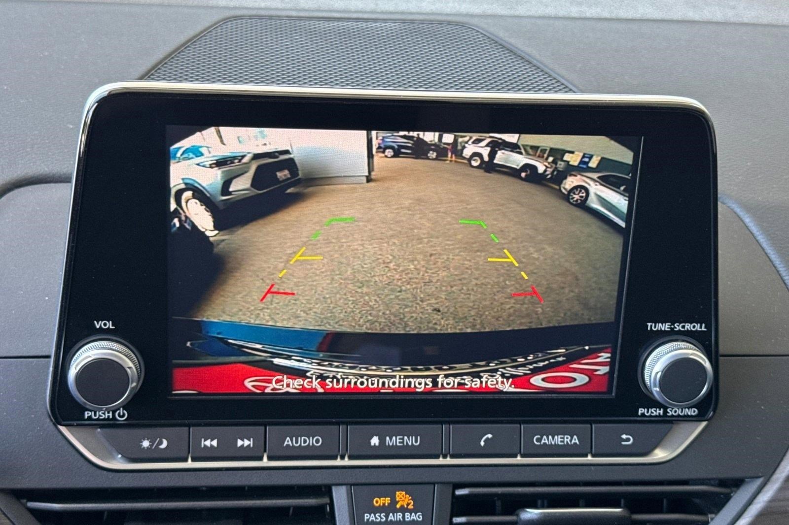 Used 2025 Nissan Altima 2.5 SV FWD image 16