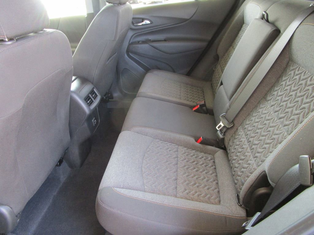 Used 2023 Chevrolet Equinox LT w/ LPO, Floor Liner Package FWD image 16