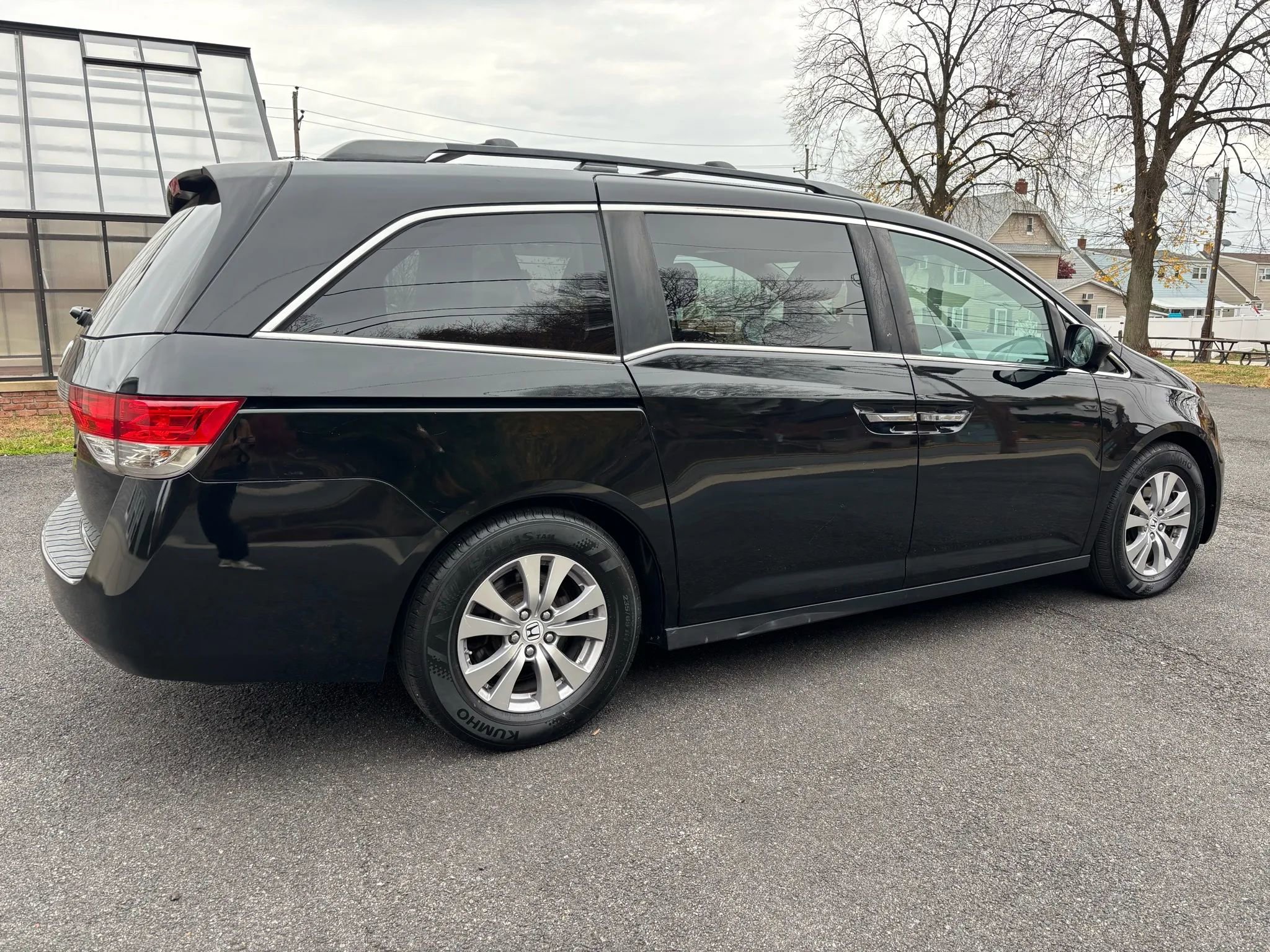 Used 2017 Honda Odyssey EX-L image 9