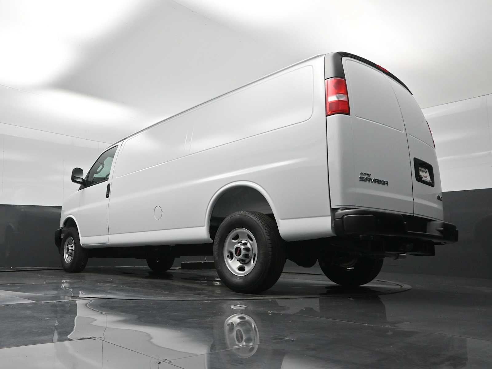 New 2026 GMC Savana 3500 Extended w/ Driver Convenience Package RWD image 20