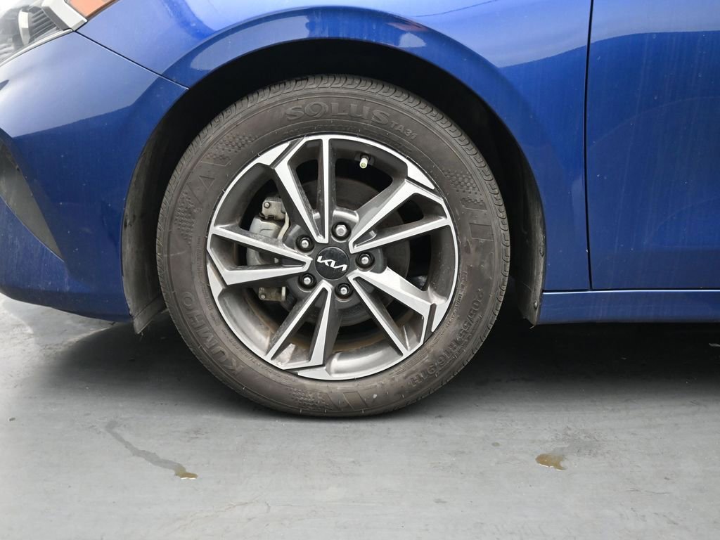 Used 2022 Kia Forte LXS image 12