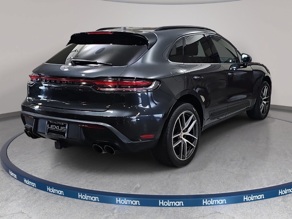 Used 2023 Porsche Macan Turbo AWD/4WD image 6