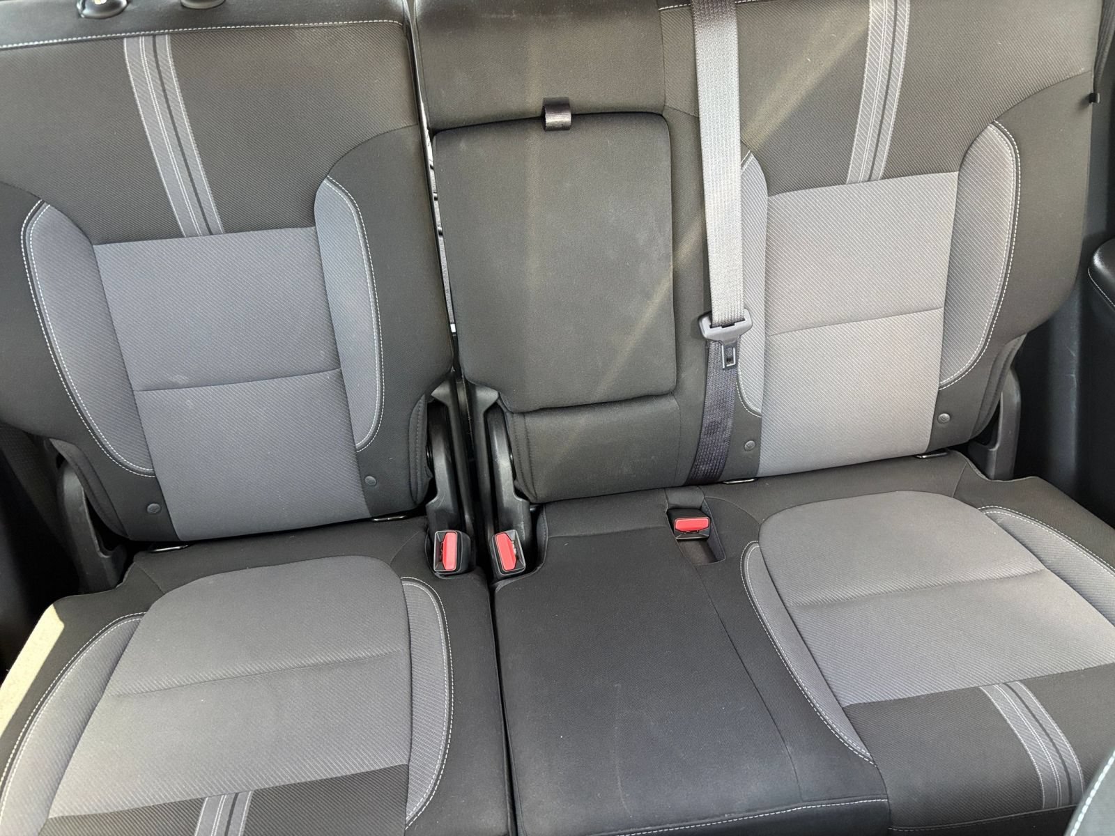 Used 2025 Chevrolet Blazer LT FWD image 38