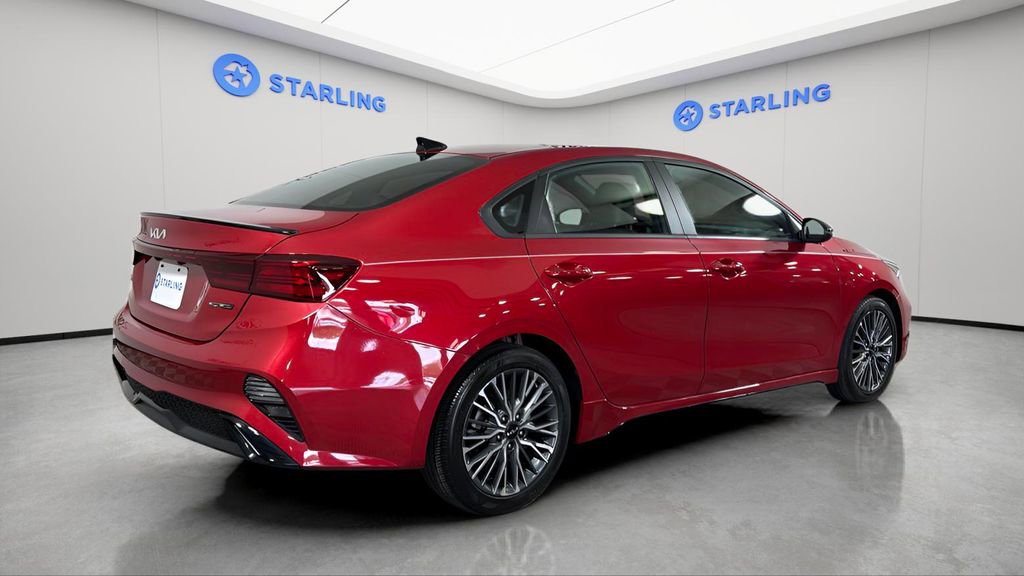 Used 2024 Kia Forte GT-Line w/ GT-Line Premium Package image 10