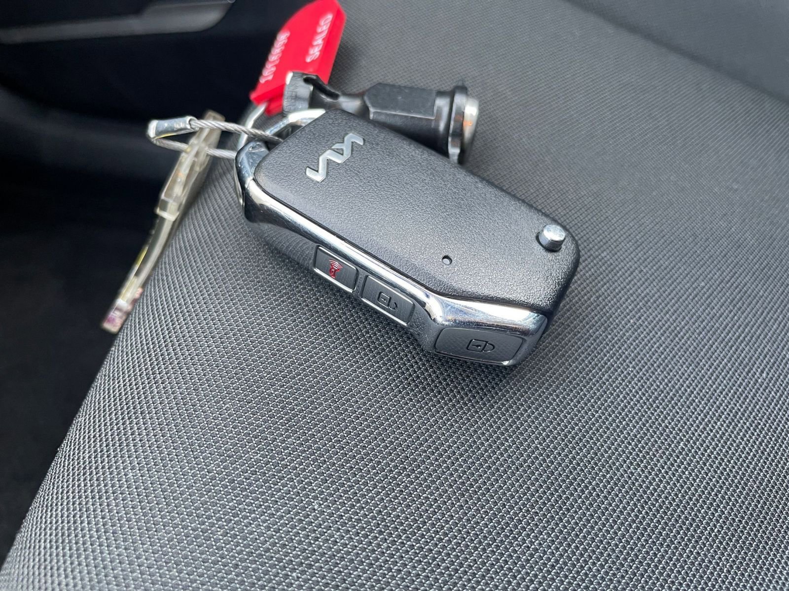 Used 2025 Kia Sportage LX image 21