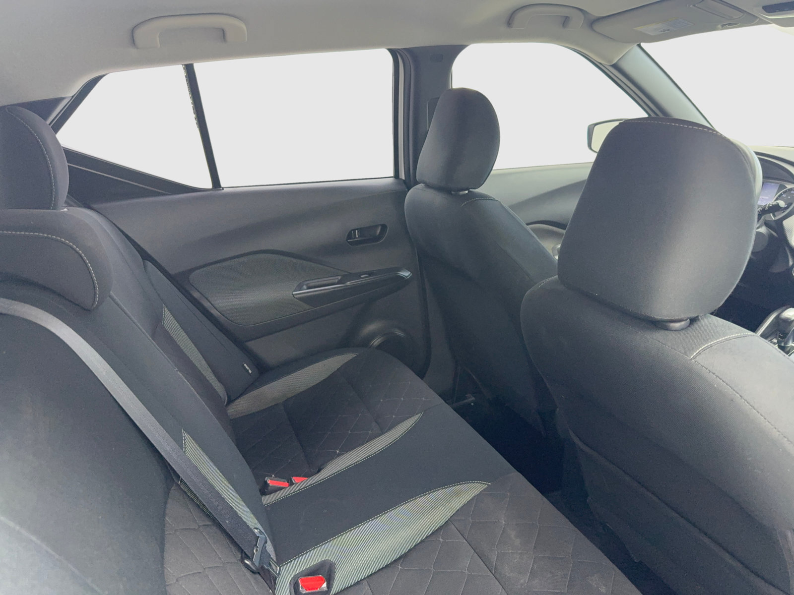 Used 2020 Nissan Kicks S FWD image 41