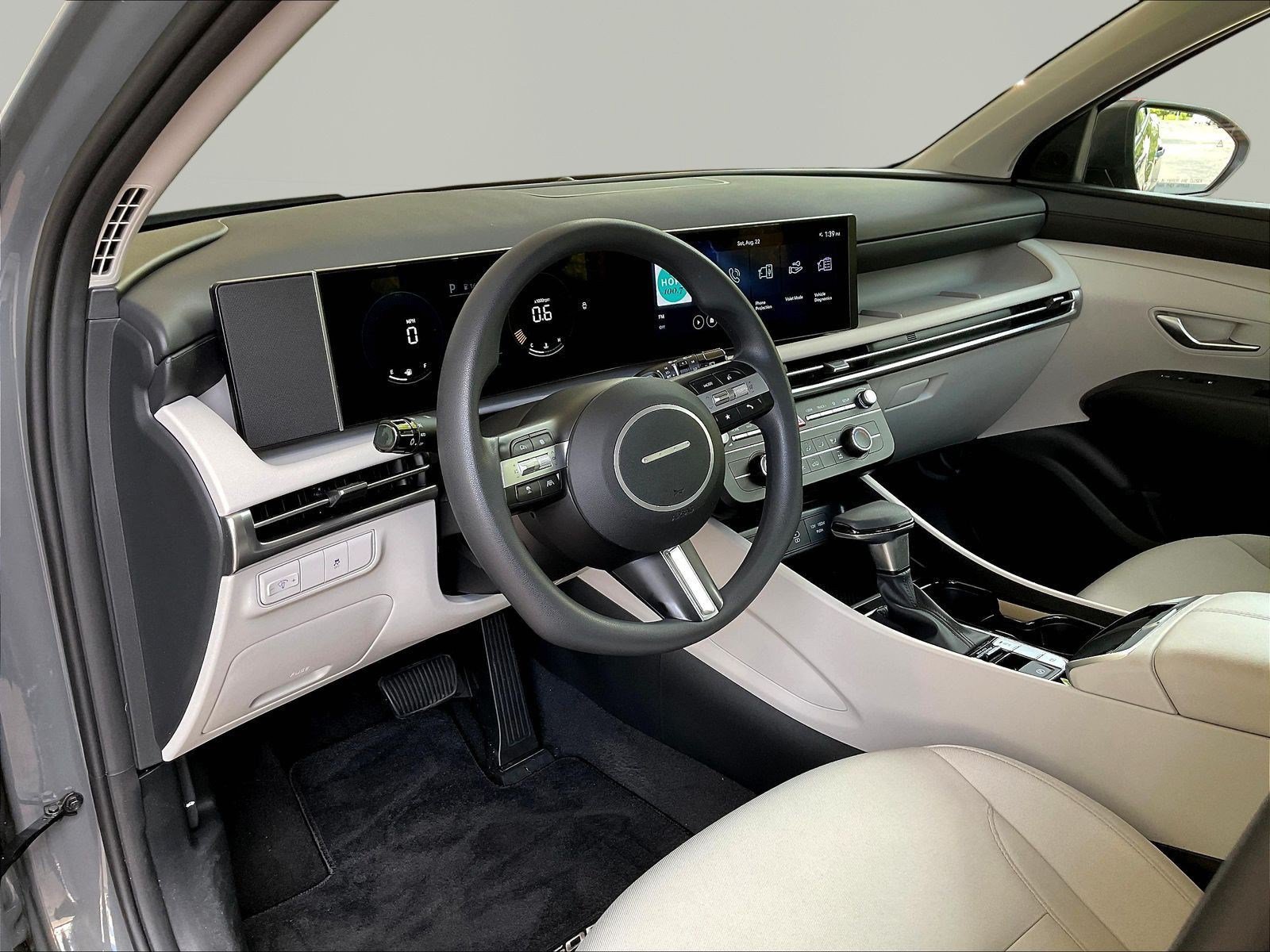 Used 2025 Hyundai Tucson SE FWD image 16