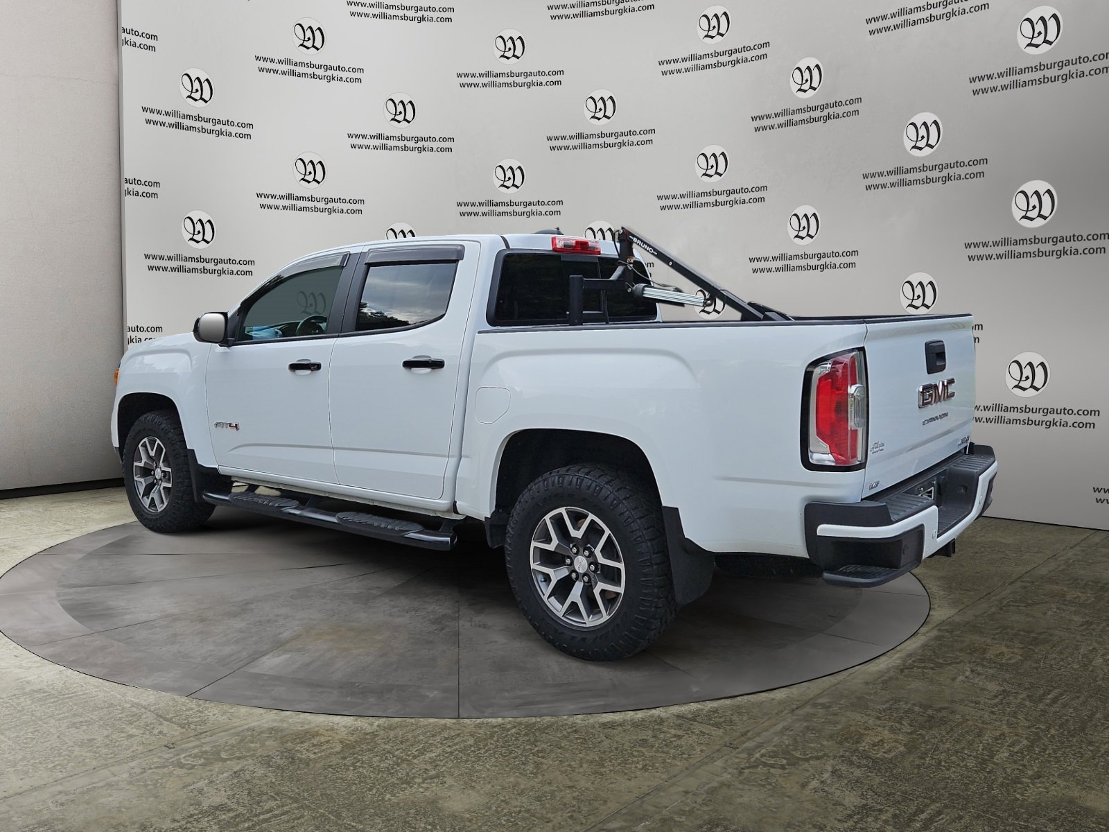 Used 2021 GMC Canyon AT4 image 3