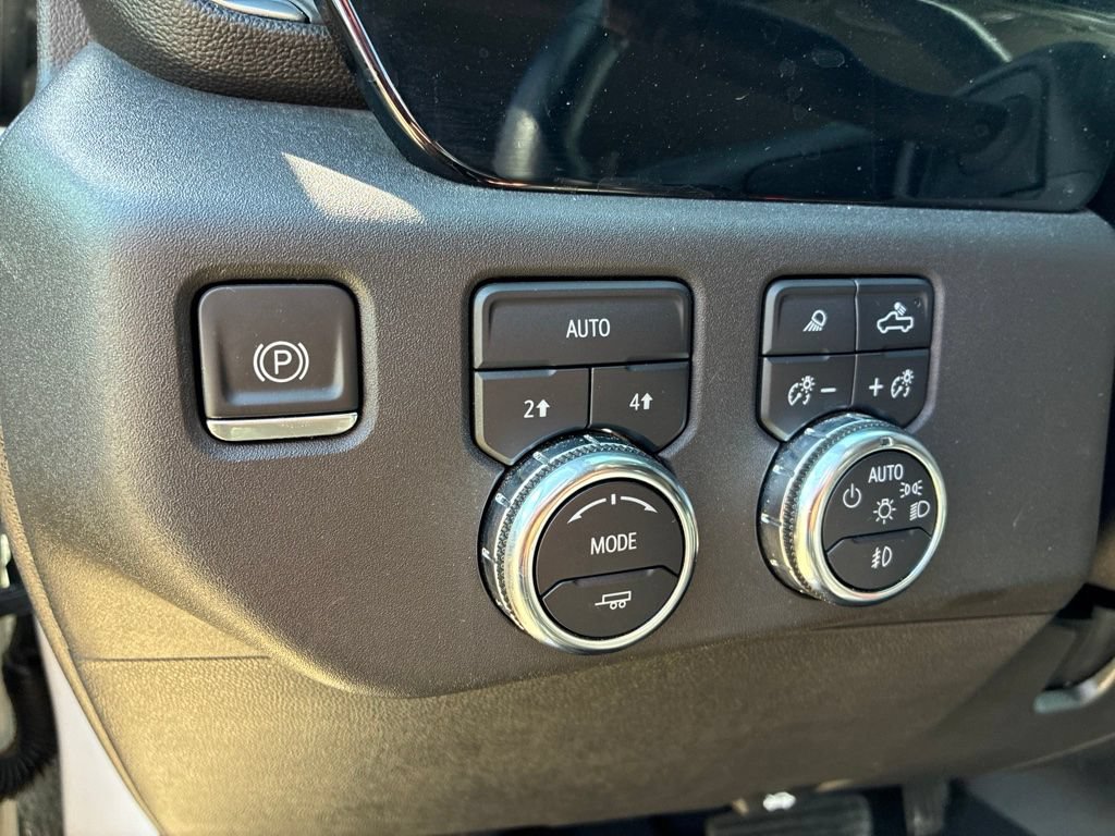 Used 2024 GMC Sierra 1500 SLT AWD/4WD image 10