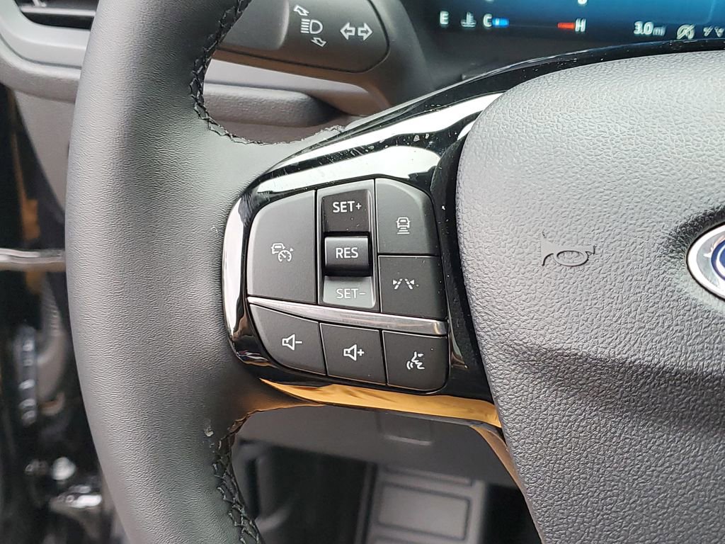 New 2025 Ford Escape Active w/ Active Premium Tech Pack image 13