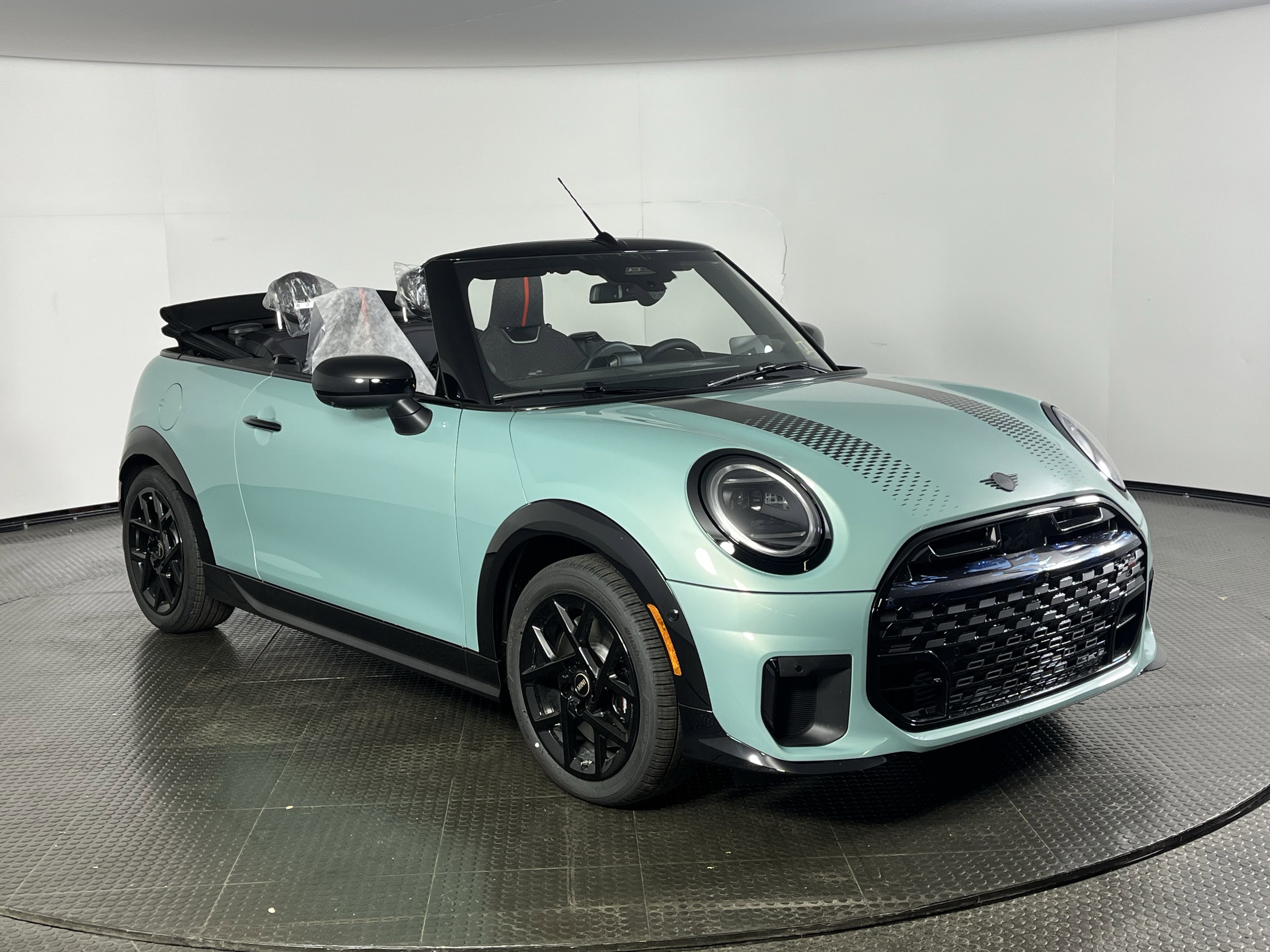 Used 2026 MINI Cooper S FWD image 3