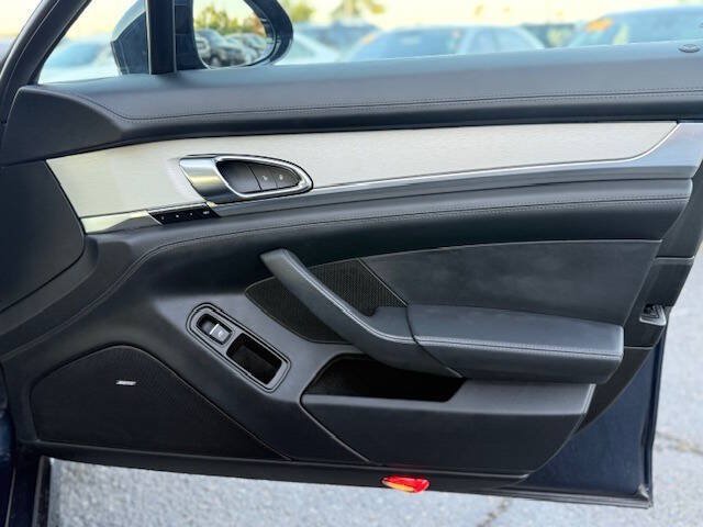 Used 2014 Porsche Panamera 4 AWD/4WD image 14