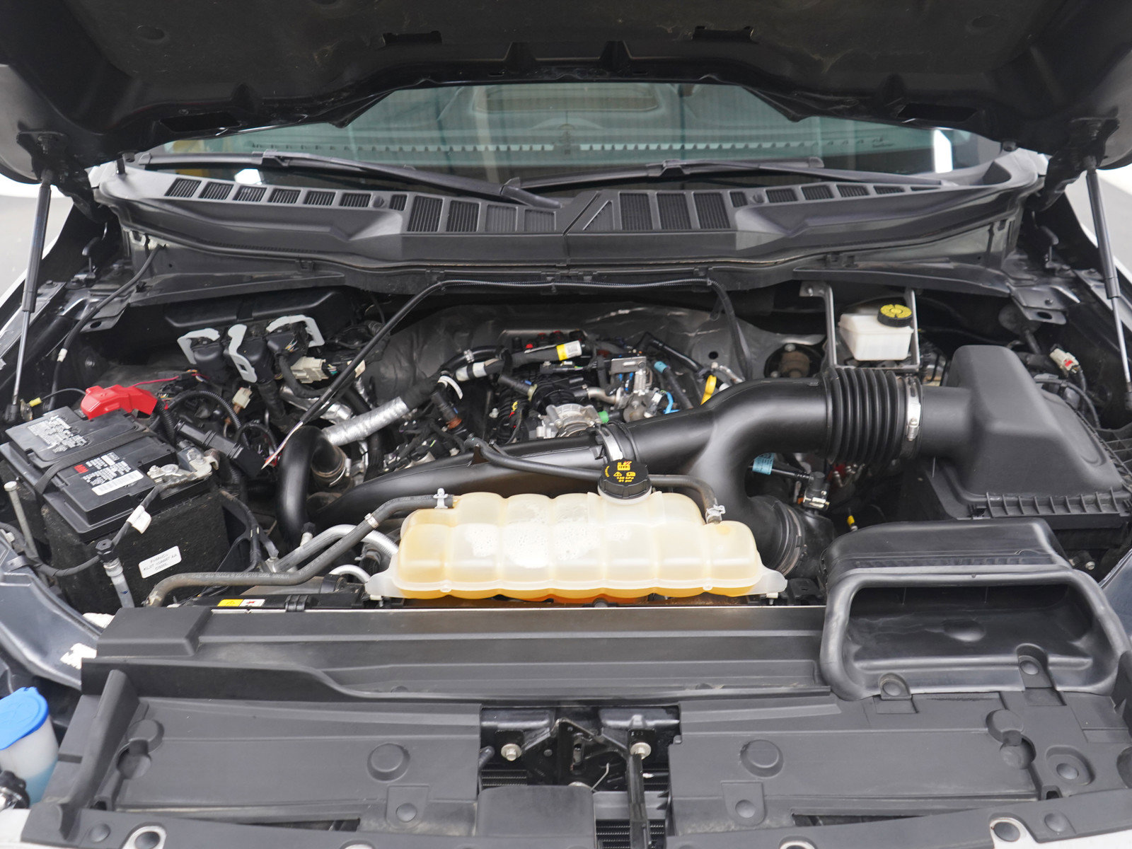 Used 2022 Ford F150 Lariat w/ Equipment Group 502A High image 30