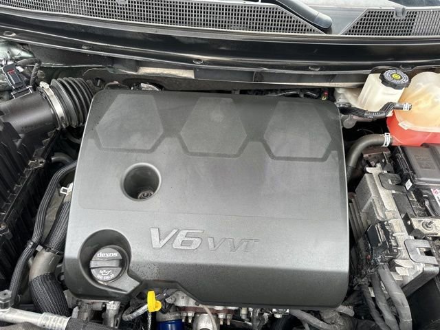 Used 2023 Chevrolet Traverse LT image 34