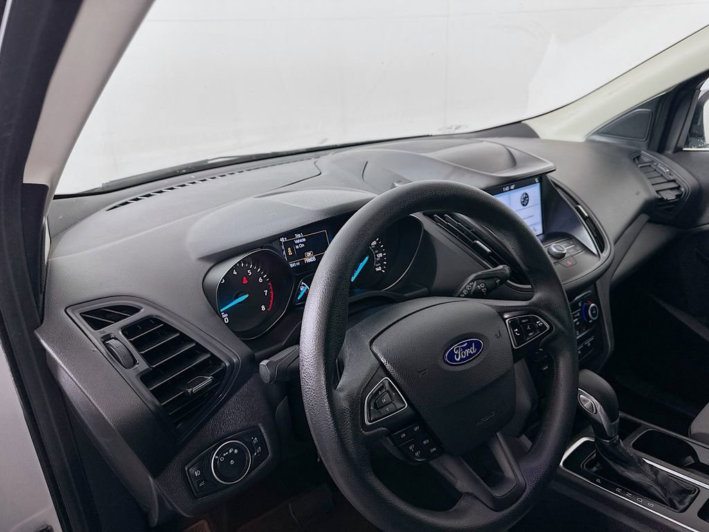 Used 2019 Ford Escape SE image 9