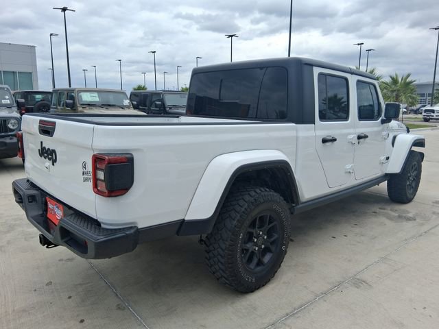 Used 2024 Jeep Gladiator Sport AWD/4WD image 7