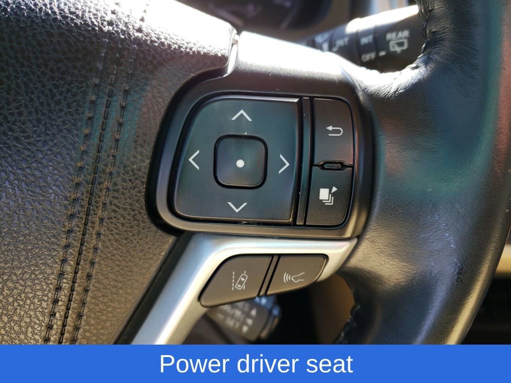 Used 2018 Toyota Highlander Limited Platinum image 14