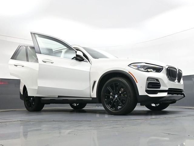 Used 2020 BMW X5 xDrive40i w/ Convenience Package image 46