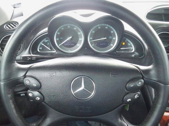 Used 2004 Mercedes-Benz SL 500 image 9